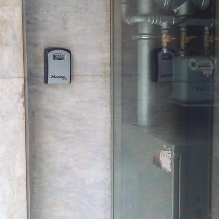 Cozy Studio Near Victoria Metro Station Atena Exterior foto